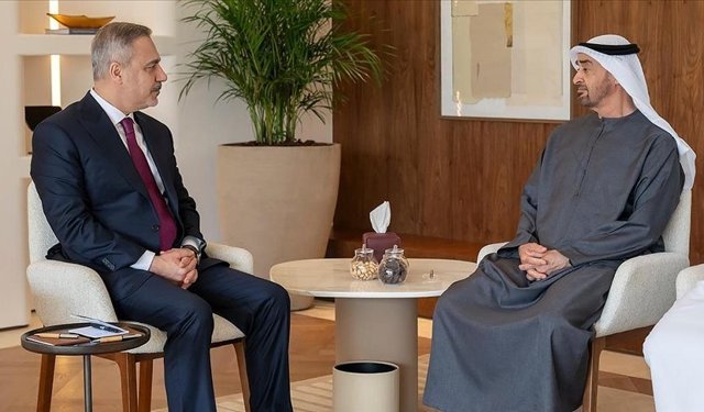 Hakan Fidan, BAE Devlet Başkanı Al Nahyan ile bir araya geldi