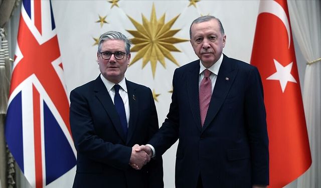 Erdoğan, İngiltere Başbakanı ile telefon görüşmesi yaptı