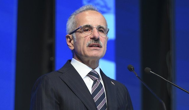 "Haberleşmede 5G’ye geçiyoruz, 1 Nisan itibarıyla ilk sinyal verilecek"