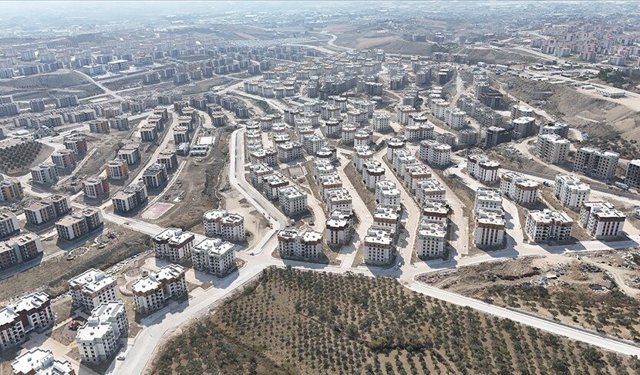 "Deprem bölgesi yerel teşviklerle yatırım üssüne dönüşecek"