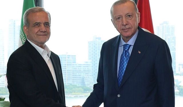 Erdoğan, İran Cumhurbaşkanı Pezeşkiyan ile telefonda görüştü