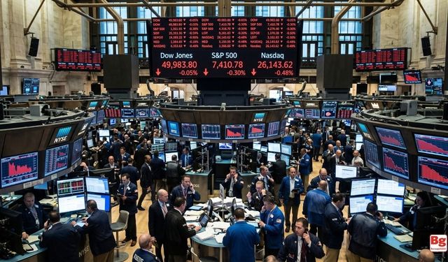 New York borsası petrol ve tahvil baskısıyla düşüşle açıldı