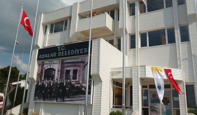 Adalar Belediyesi’ne yönelik soruşturmada 41 kişi gözaltına alındı