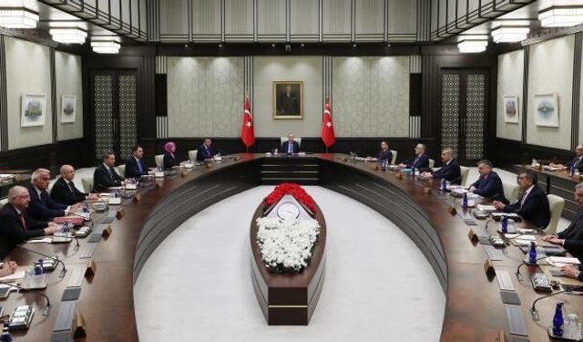 Kabine kritik başlıklarla bir araya gelecek