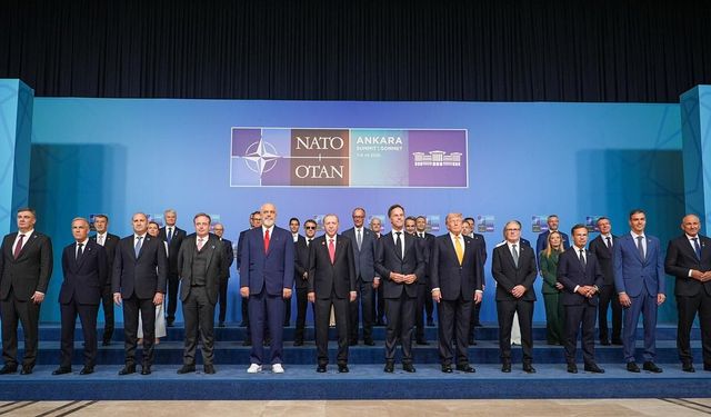 NATO liderleri başkentte aile fotoğrafında buluştu