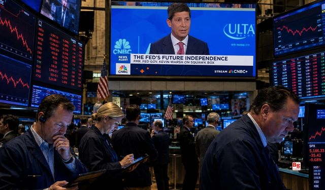 New York borsası Fed kararı öncesinde düşüşle açıldı
