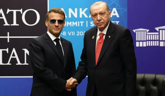 Erdoğan ile Fransa Cumhurbaşkanı Macron ile bir araya geldi
