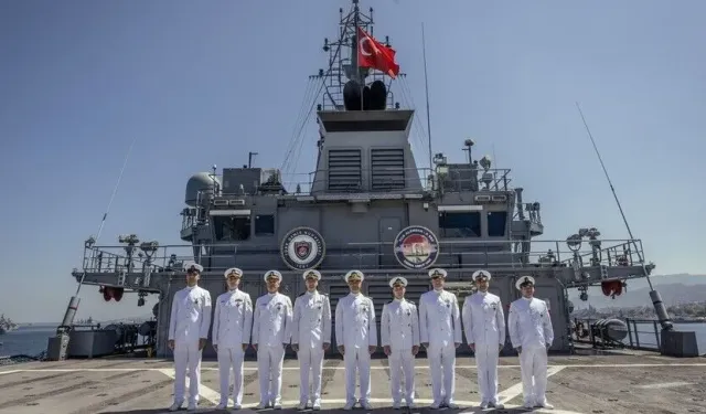 TCG Alemdar "mavi vatan"da güven aşılıyor!