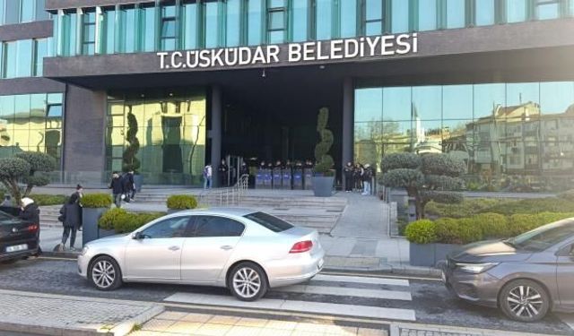 Üsküdar Belediye Başkanı Sinem Dedetaş görevden uzaklaştırıldı