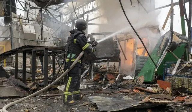 Rusya'dan açıklama: "Ukrayna’da lojistik merkezleri, limanları ve gemileri vurduk"