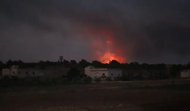 Halep'te askeri sahada yaşanan patlamalarda 4 kişi yaralandı