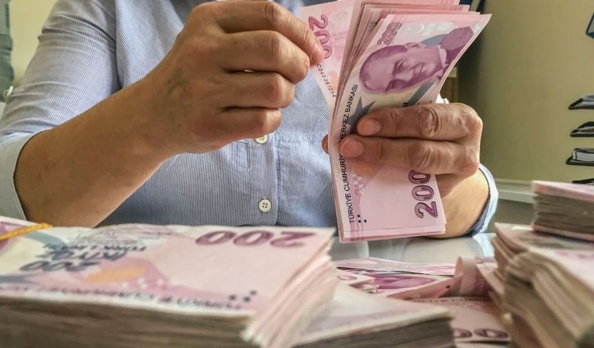 Emekliler için seyyanen zam talebi