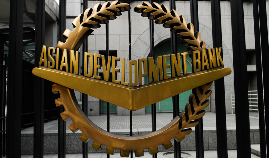 Asya Kalkınma Bankası'ndan Türkiye'ye Demiryolu Kredisi