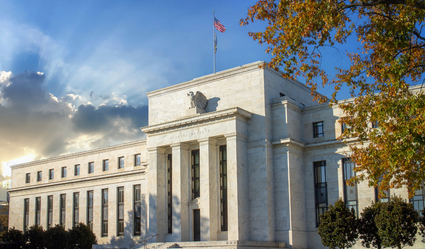 Fed'e faiz indirimi baskısı