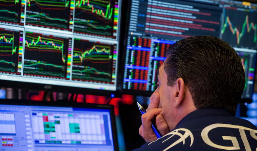 New York borsası Fed tutanakları öncesi yatay açıldı