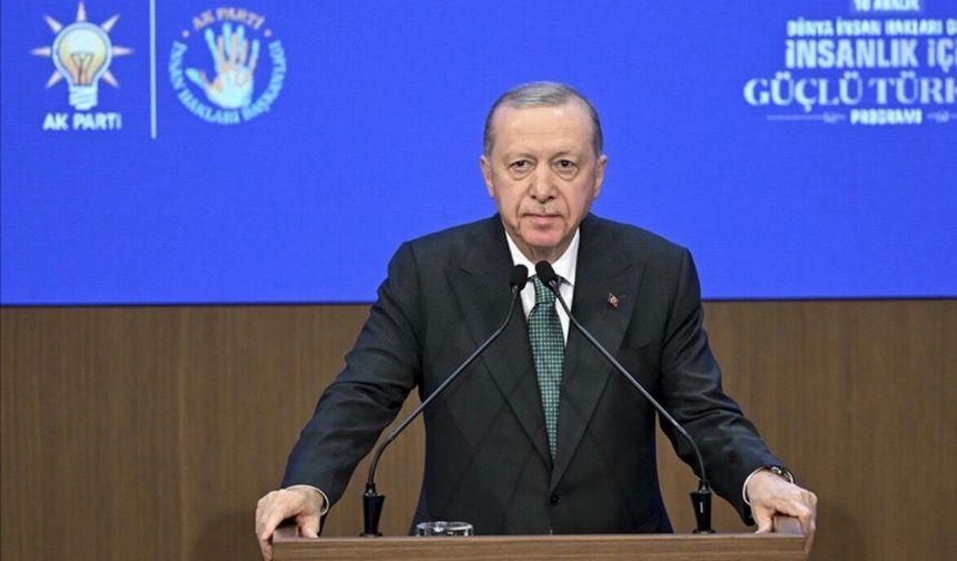 "İnsanı yaşat ki devlet yaşasın"