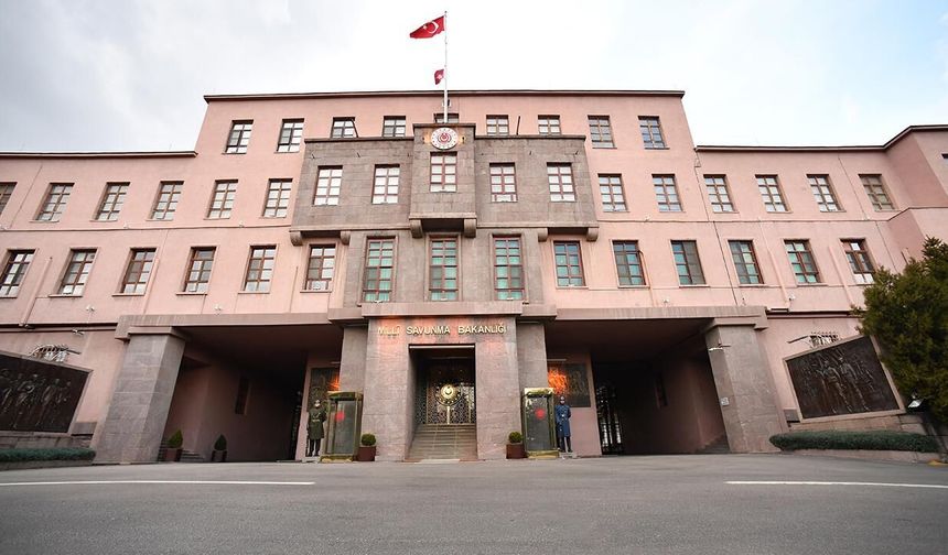 Türk hava sahasına yönelen balistik mühimmat etkisiz hale getirildi