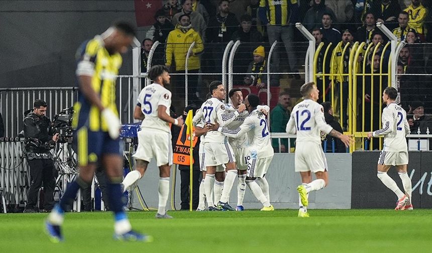 Fenerbahçe, Aston Villa'ya mağlup oldu!