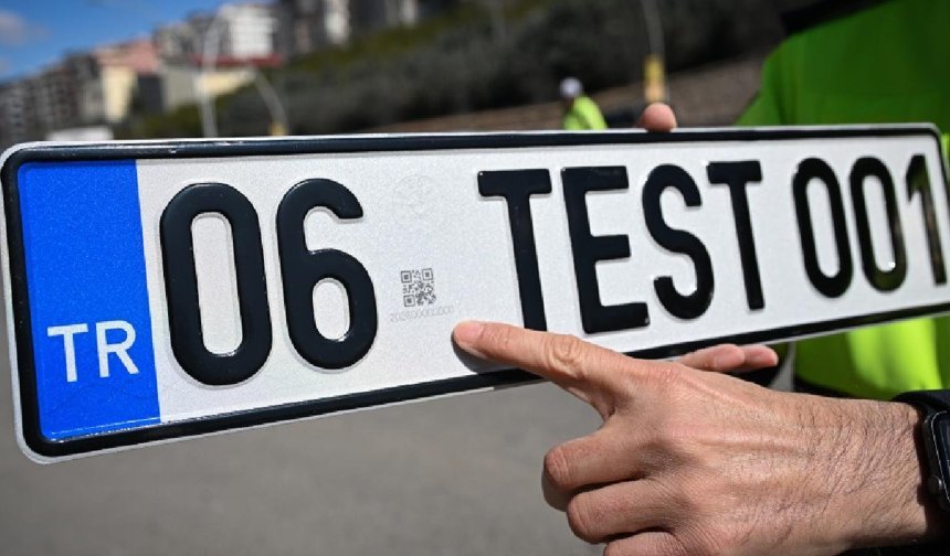 Trafikte standart dışı plaka için tanınan süre yarın sona erecek