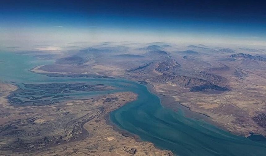 "Boğazdaki mayınların tamamen temizlenmesi 6 ay sürebilir"