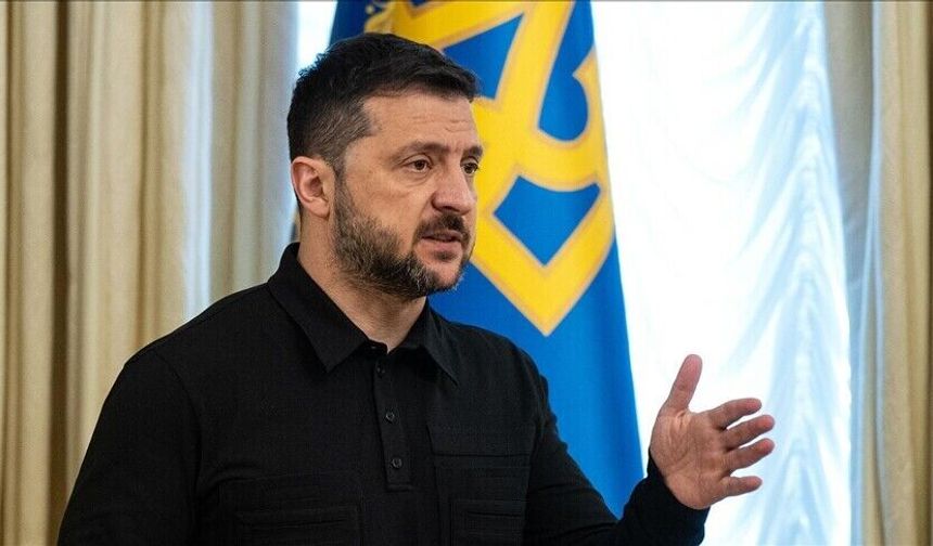 Zelenskiy, "Rusya'nın iç siyasi durumuna ilişkin rapor" ele geçirildiğini bildirdi