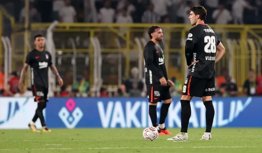 Dev derbide Beşiktaş, Kadıköy'de Fenerbahçe'yi mağlup etti!