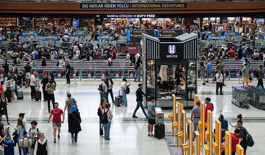 Sabiha Gökçen, yılın ilk 8 ayında 33,5 milyon yolcu ağırladı